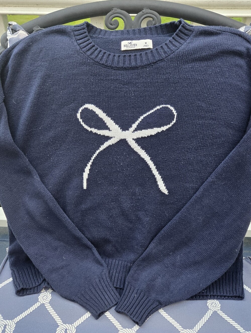 Hollister Navy Blue & White Graphic Bow Sweater Crewneck Oversized Women's M